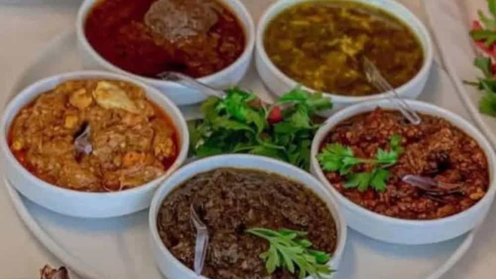 Afshar restoranının Gilani restoranı