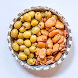 Baghali zeytin servisi
