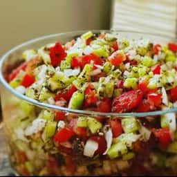Şirazi salatası