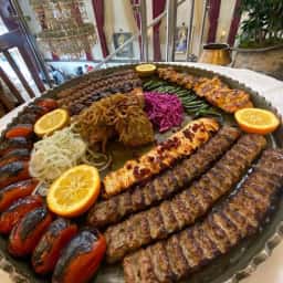 Üç kişilik barbekü tepsisi